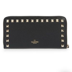 NWOT Valentino Rockstud Continental Leather Wallet